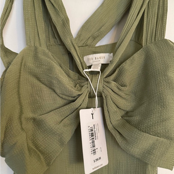 Elegant Olive Green Dress - Picture 3 of 3